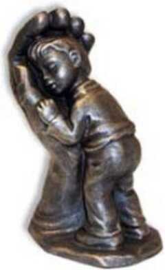 Kunststeinfigur "Getröstet" - bronzefarben